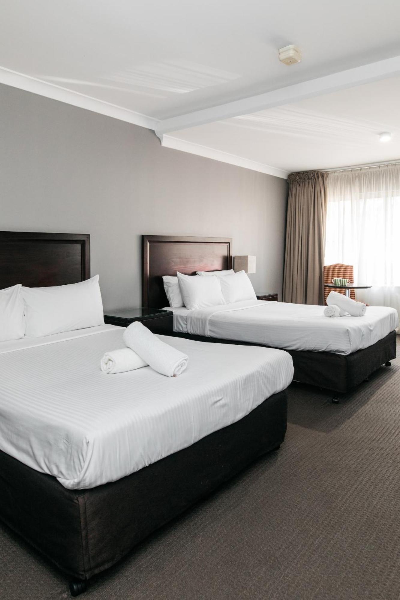 منتجع ومركز مؤتمرات تشيكرز Terrey Hills المظهر الخارجي الصورة