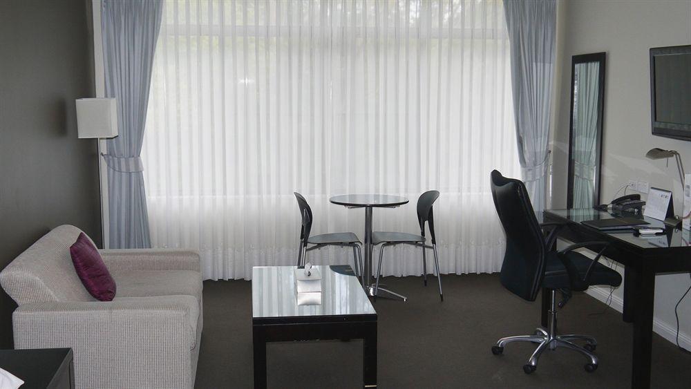 منتجع ومركز مؤتمرات تشيكرز Terrey Hills المظهر الخارجي الصورة